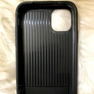OTTERBOX Symmetry case IPhone 11 Plus compatible
